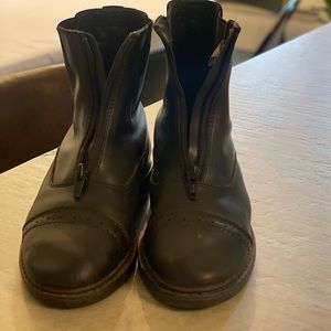 Tuffrider equestrian boots girls size 4